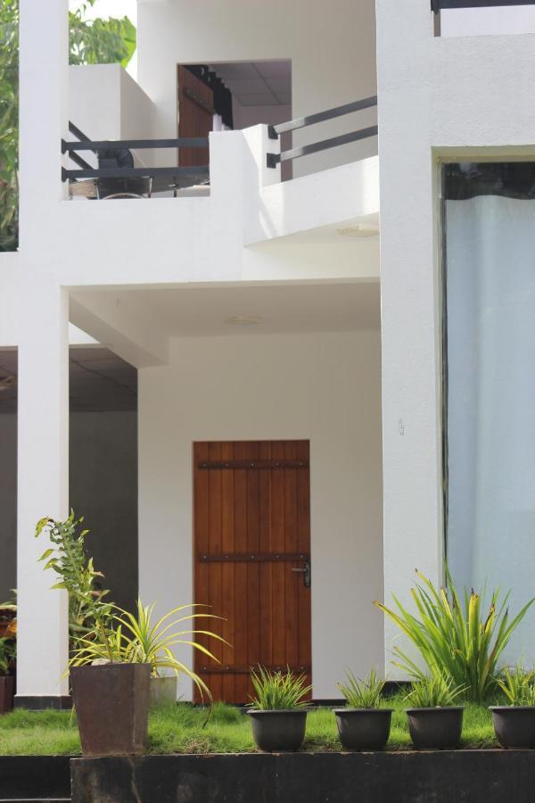 Cassia Udawalawe Hotel Luaran gambar